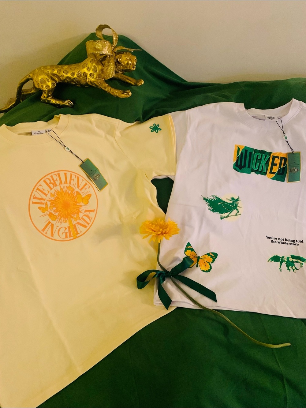 Samii Ryan Wicked Movie Glinda Collage Oversized Tee Shirt 2-Piece Set Yellow